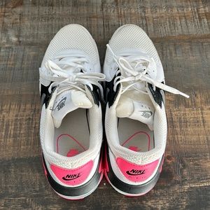 Women’s Nike Air Max size 7.5 tennis shoes